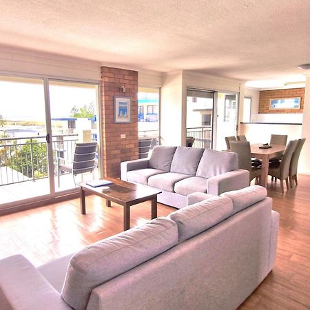 Joanne Apartments Caloundra Exterior photo